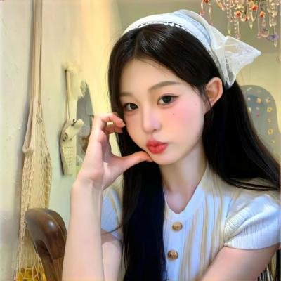 女孩向前冲